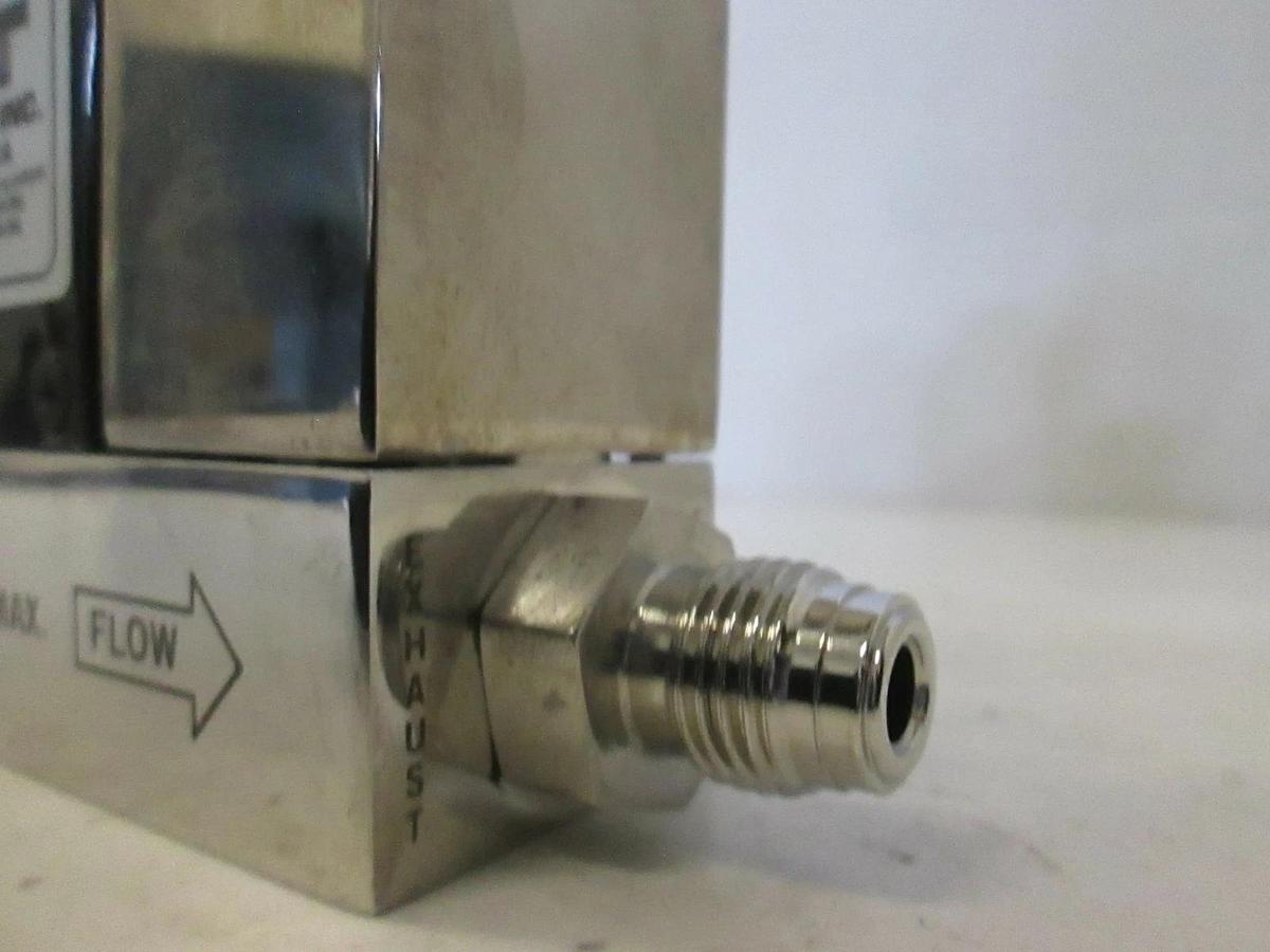 Used Unit UFC-1100A, Mass Flow Controller MFC, H2, 50 SCCM, Used