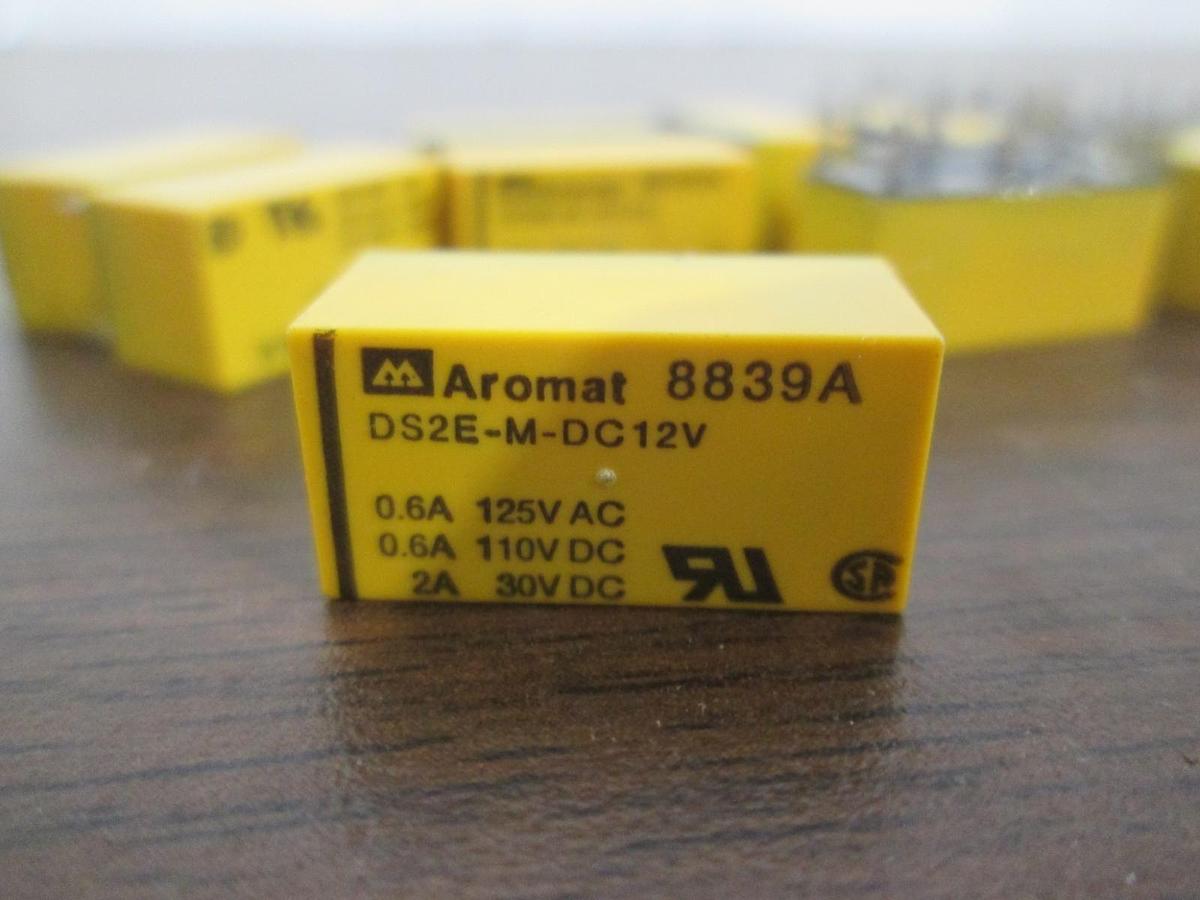 Used Aromat, 8839A, DS2E-M-DC12V, Signal Relay, Lot of 14