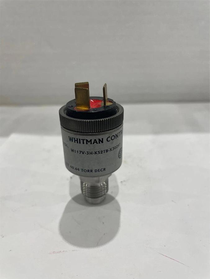 Used Whitman Controls Corp. Bristo, W117V-3H-K52TB-X30297, Vacuum Switch, Used