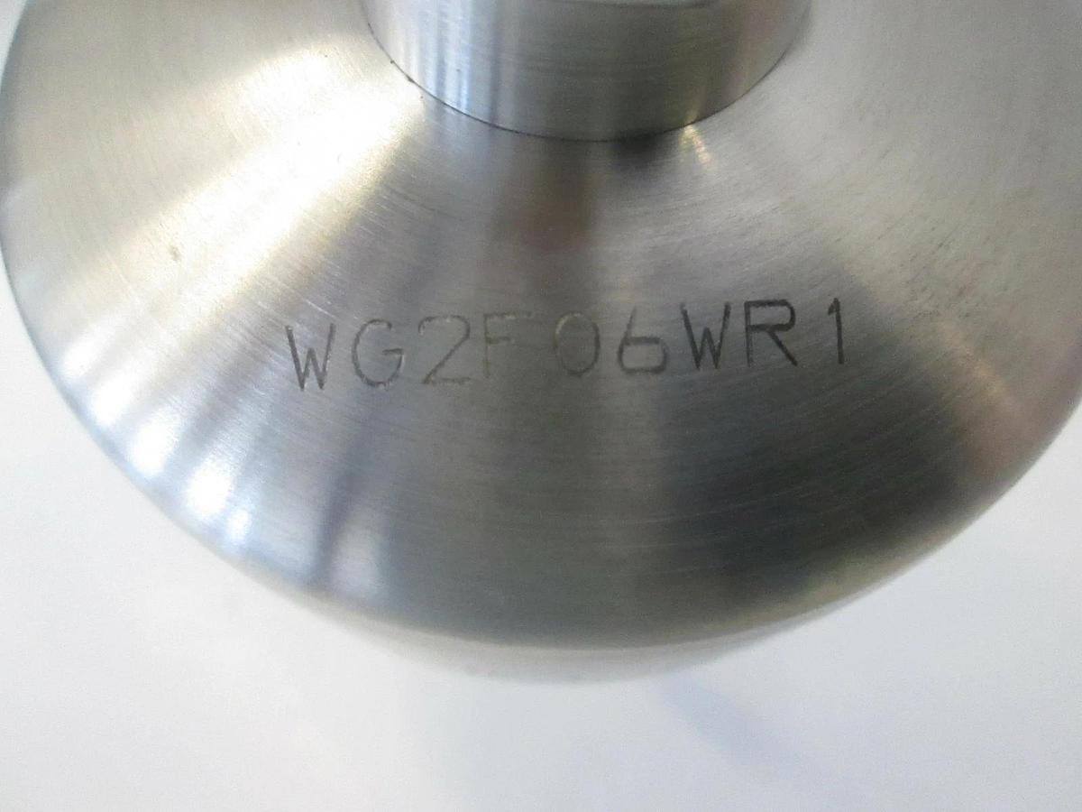 Used Veriflo HIR102S4PB Pressure Regulator with Millipore WG2F06WR1 Gas Filter, Used