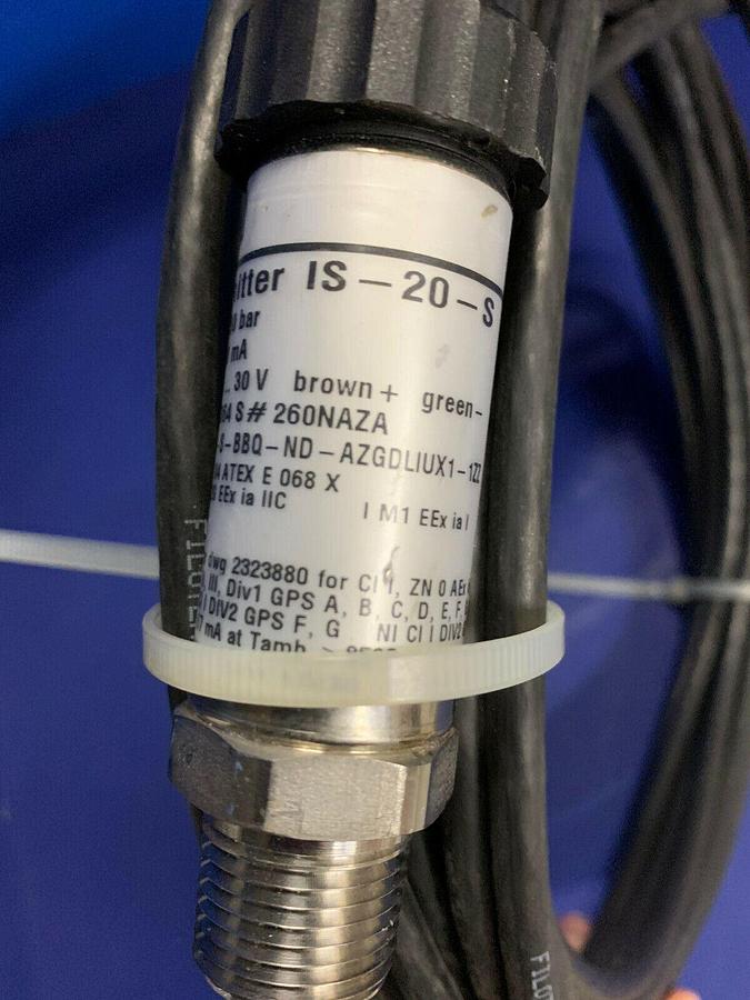 Used WIKA IS-20-S Pressure Transmitter with Cable  0-250 BAR,  20MA, 10-30 VDC, Used