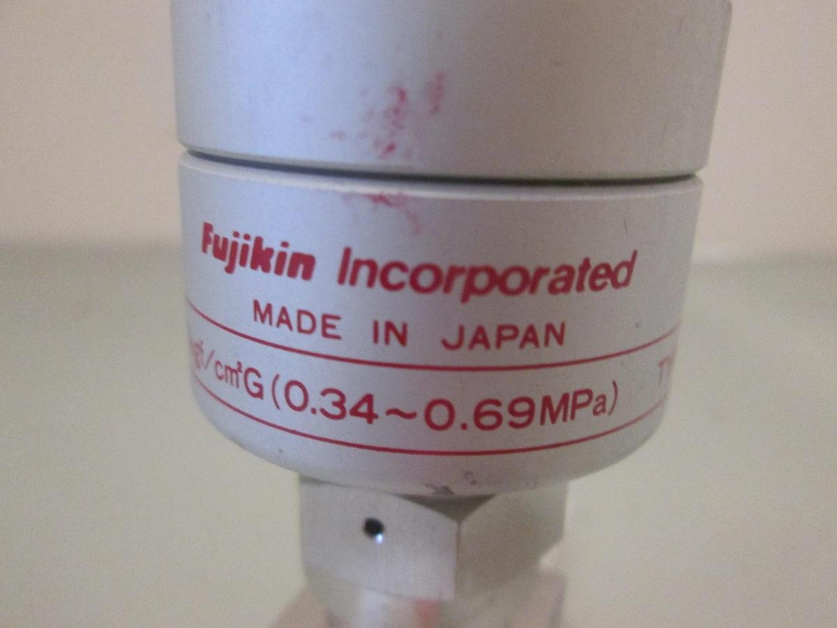 Used Fujikin Mega-Mini, 3.5-7kgf, Pneumatic Valve, 1/4", Used