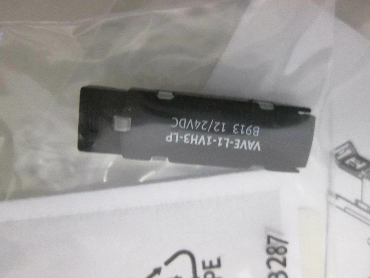 FESTO, VAVE-L1-1VH3-LP, Distressed Valve, New, Lot of 11
