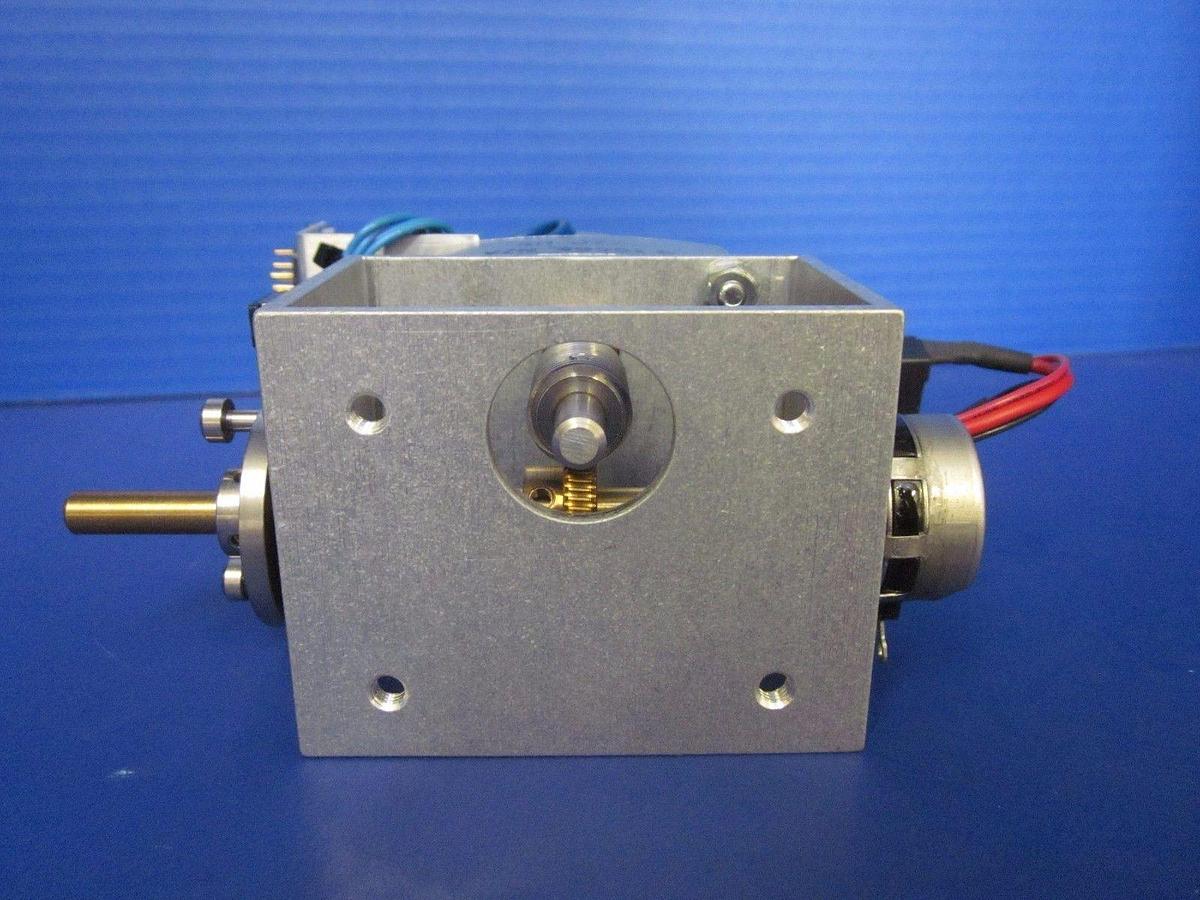 Varian 06887001 Motor Drive Control Assy w/ Airpax K86131-U4 Stepper Motor