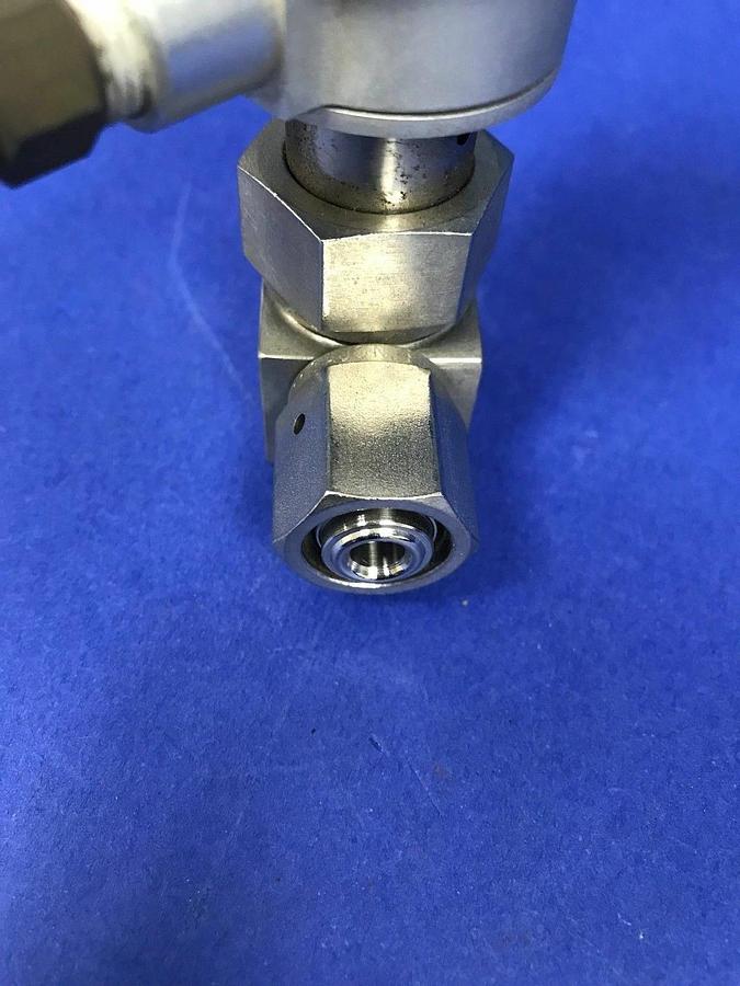 Used Nupro SS-4BK-V51-1C Bellow Sealed Valve w/ Gaskleen GLFPF3000VMM4 Filter, Used