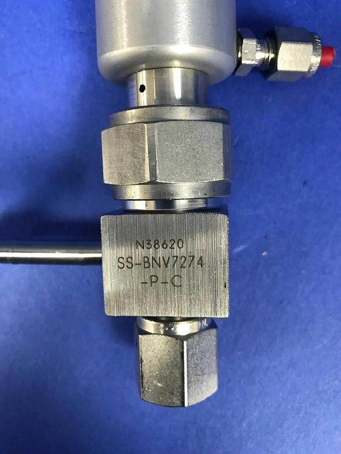 Used Nupro Pneumatic Right Angle Valve SS-4BNV727-P-C, 1/4" VCR N/C, Used