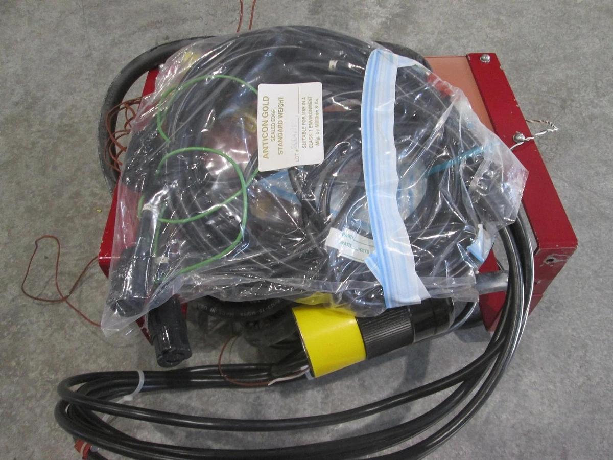 Used Reheat Co. Inc., AE0-000-084, 5 Zone Controller, 120V, Used