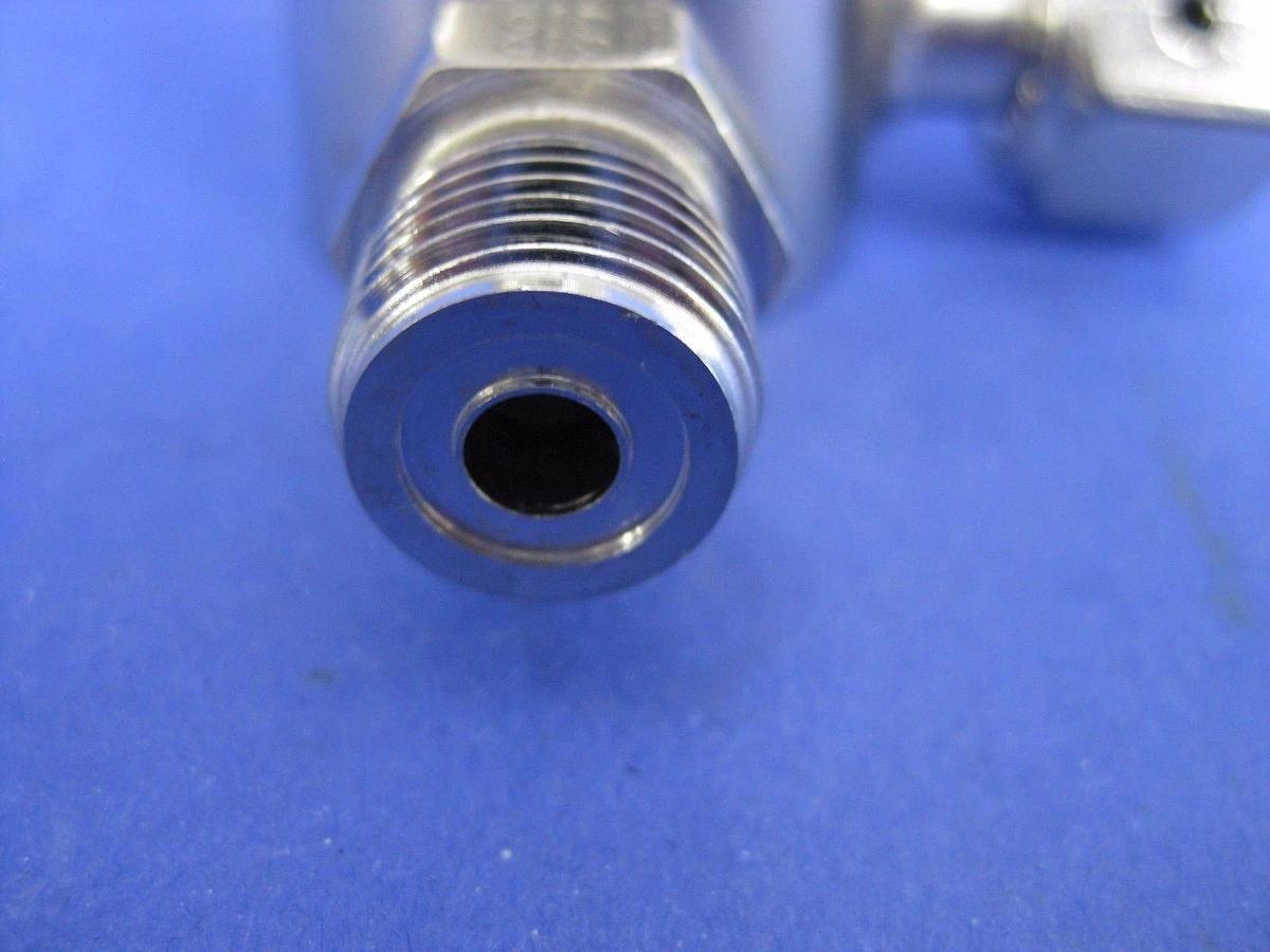 Used Veriflo 032 0029 Valve, 3-Way, Manual Lever, 1/4" VCO, Used