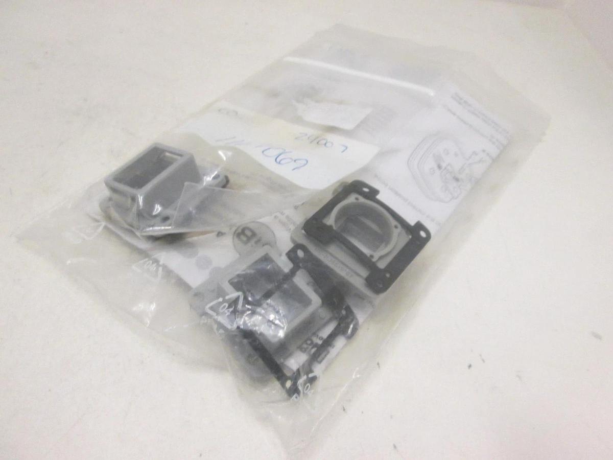 Phoenix Contact, 2638-182-0, CONN,RCPT,HSG,RJ45,BH, New, Lot of 3