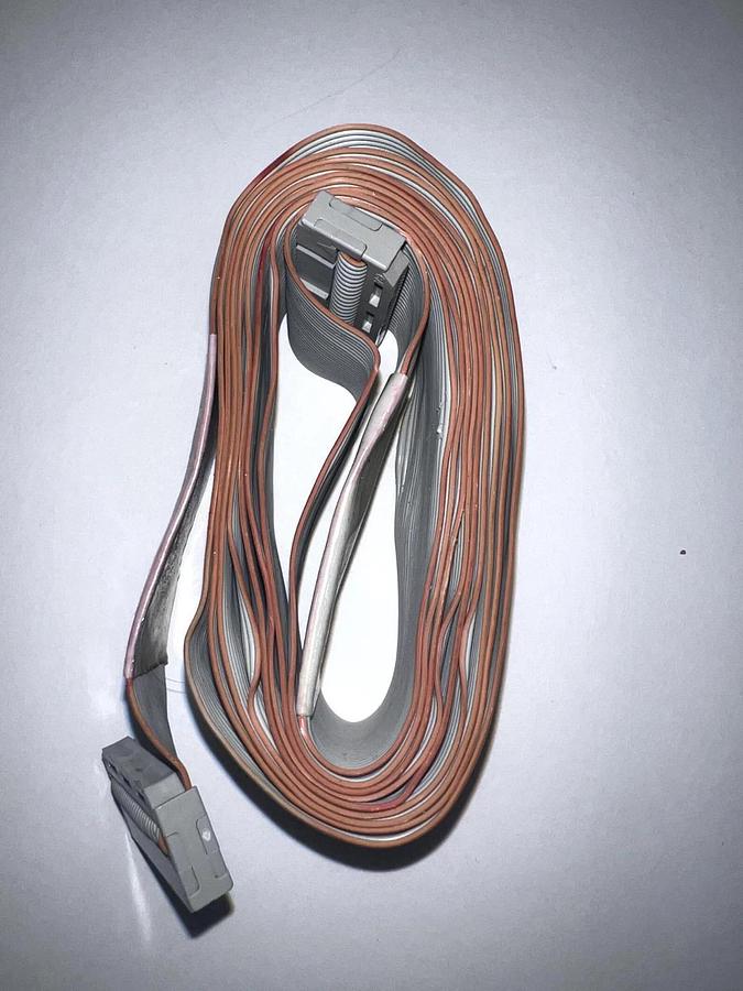 Used SVG VTR Ribbon Cable P/N 601341-01 ASSY HRNS GAS STATUS 26 Pins, Used