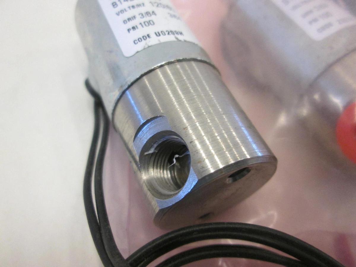 Parker, Solenoid Valve, B14DK1100, 3/64 Orifice, 100 PSI, 120V, New, Lot of 2