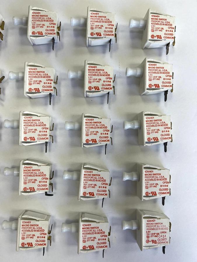 Used 1DM401 Micro Switch L181 10A 1/2HP 125, 250. 277 VAC, Used