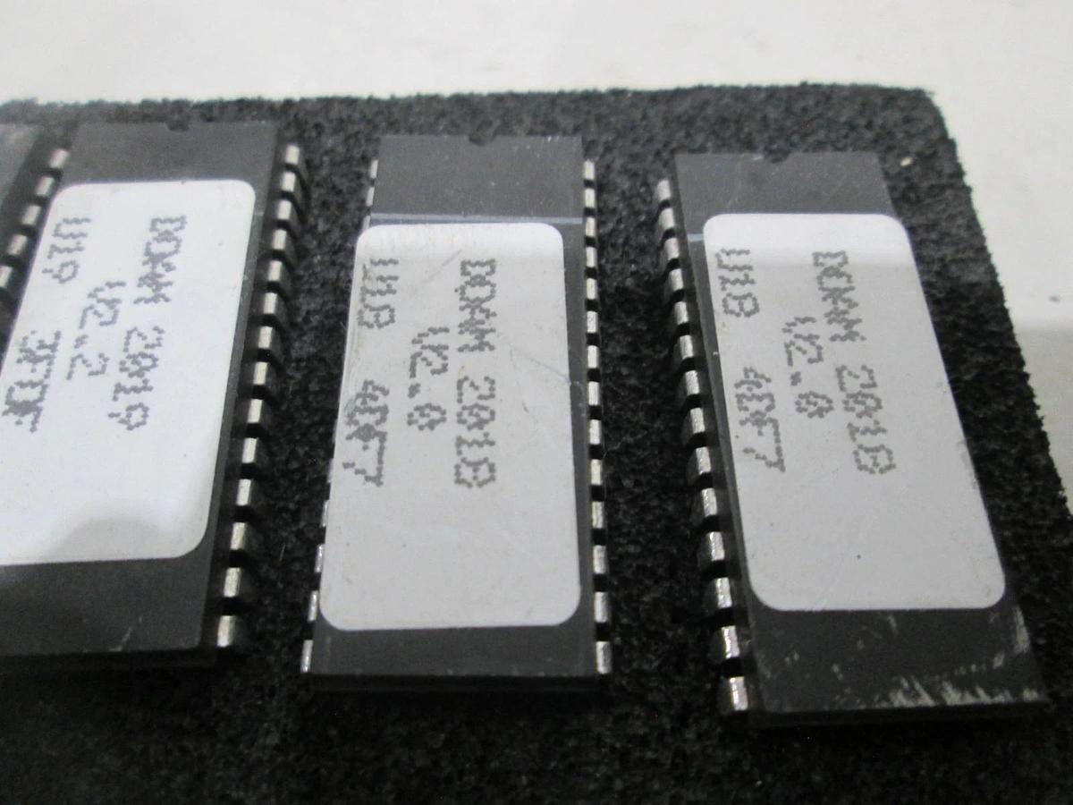 Used Texas Instruments, DOAM 2018 V2.0, Integrated Circuit, Used, Lot of 4