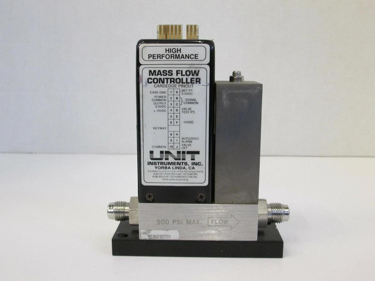 Used Unit UFC-1100 Mass Flow Controller MFC, O2, 1 SLPM, 1/4" Male