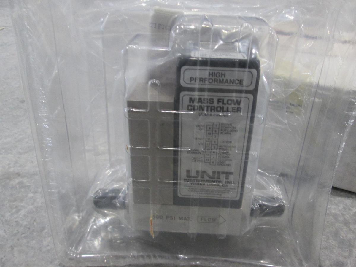 Used Unit, UFC-1400N, Mass Flow Controller, H2, 300 SCCM, New