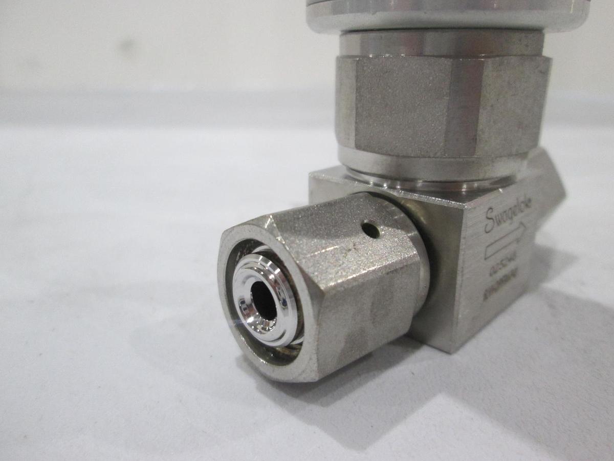 Used Nupro, 6LW-DPFR4-P-O, Diaphragm Valve, Used
