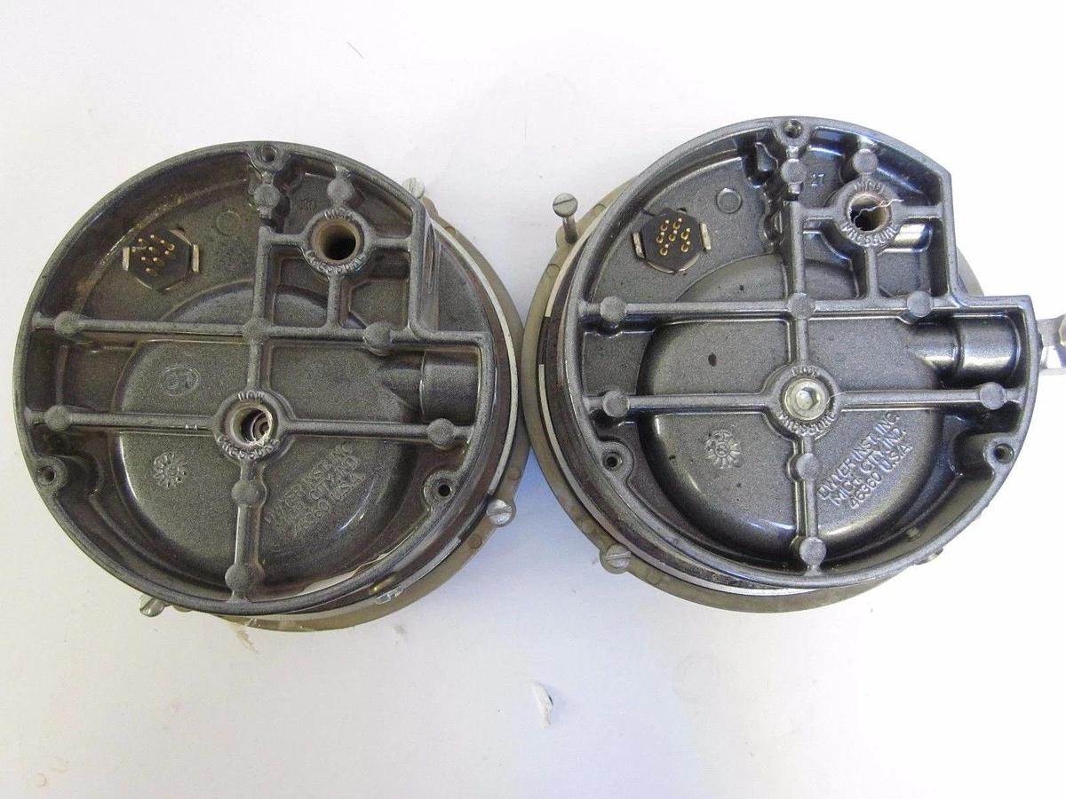 Used Dwyer 3001C and 3002MR Photohelic Gage , 0-1.0" and 0-2"of Water, Lot of 2 Used