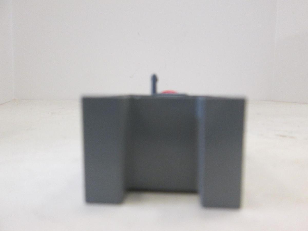 Used Cutler Hammer, Receptacle, E50RB, New