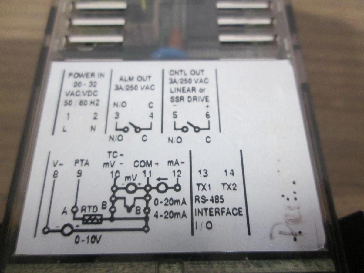 Used Omega CN491A-V1-R2-LV Temperature Controller, 1/32 DIN, 0-10V, Used