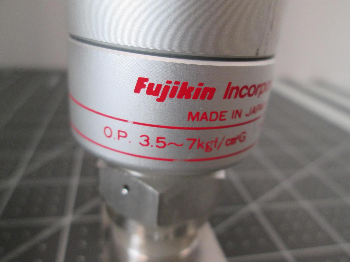 Used Fujikin, 316L Pneumatic Valve Type N.C. 3.5-7kgf/CM2G Used Lot of 2
