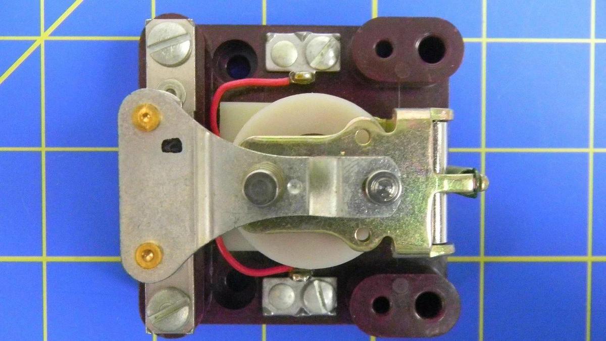 Magnecraft Electric Relay W99DX-3, 290 Ohms, 24VDC, NIB