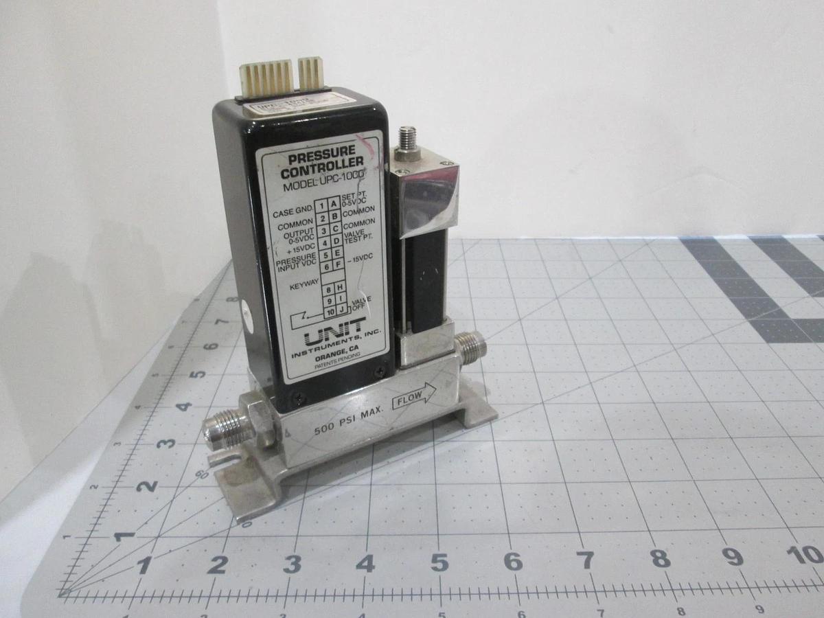 Used Unit, UFC-1000, Mass Flow Controller, N2, 300 SCCM, Used