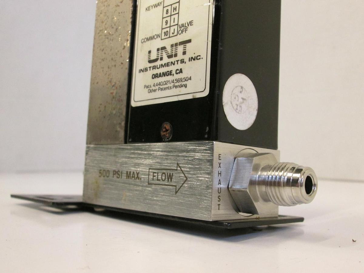 Used Unit UFC-1510A Mass Flow Controller MFC, H2, 15 SLM, 1/4" Male