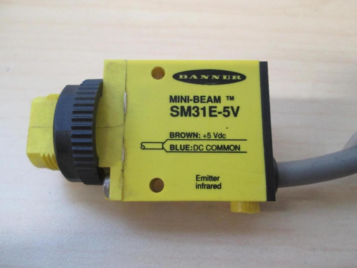 Used Banner, SM31E-5V, Mini-Beam Emitter, 5 VDC, Used