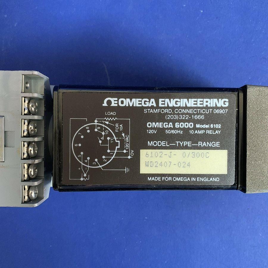Used OMEGA CAL 6000 Series, 6102-J-0/300C, Temperature Controller w/ Base, Used