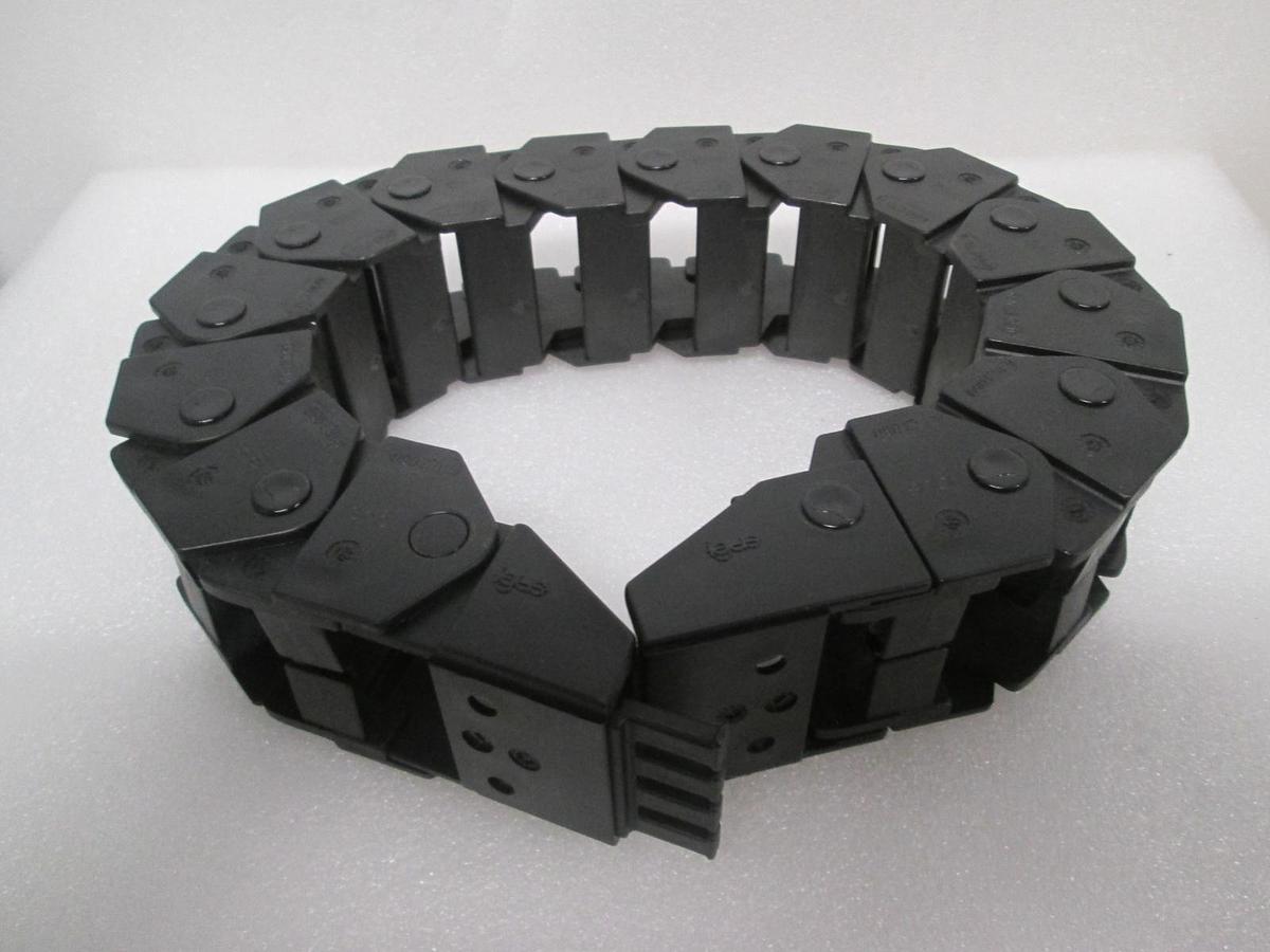 Used Igus, E16.3.060 (14 Pieces), 117.3.1PZ (2 Pieces) Energy Chain System, Used