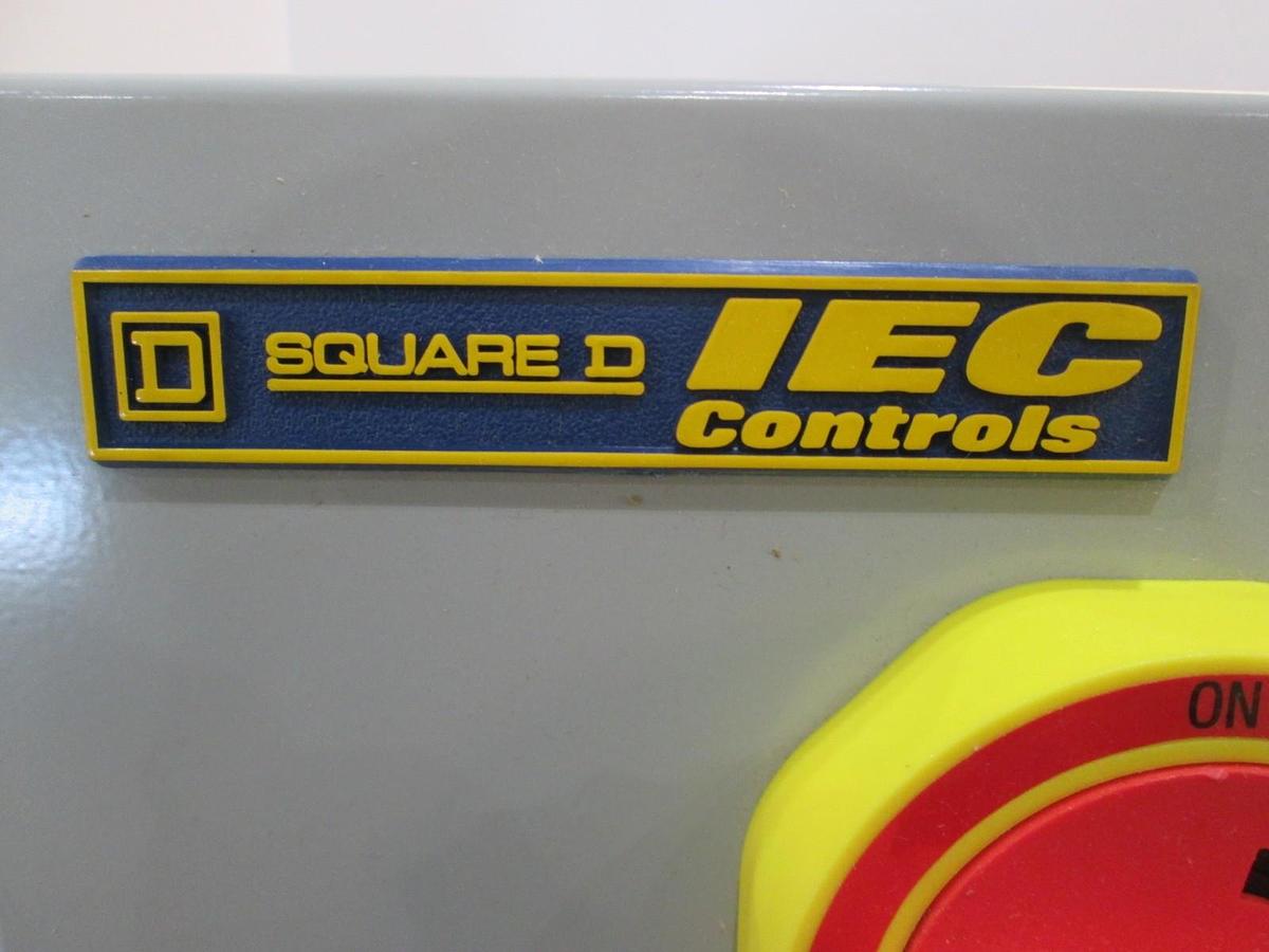 Square D, LE1U-D0986-M7A-SVG, IEC Controls Unit, Power Supply,  New
