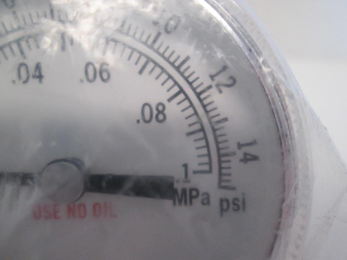 Used Millipore, 0-15 PSI, 01-3135 Pressure Gauge, Back Mount, New