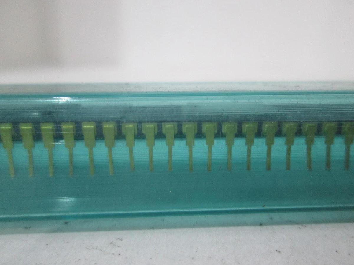 Hitachi, HN462532, Gold Pin, Integrated Circuit, New, Lot of 18
