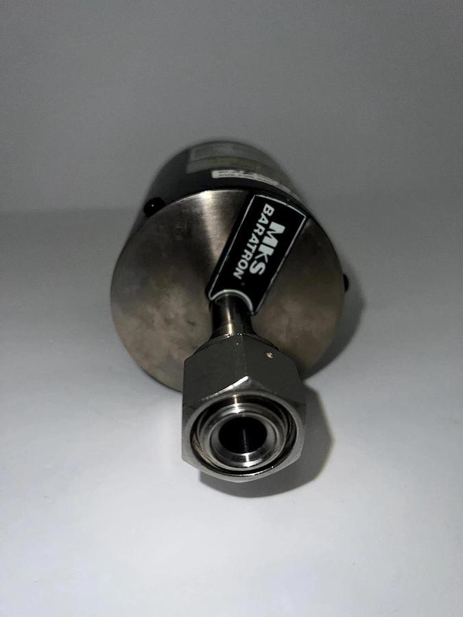 Used MKS Baratron 127AA-0001B 95296154A 1 Torr, Used