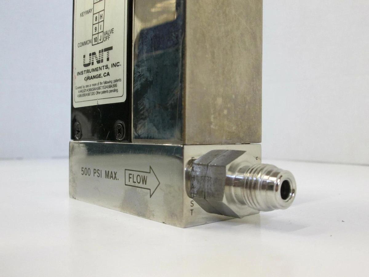 Used Unit UFC-1100 Mass Flow Controller MFC, H2, 20 SLPM, 1/4" Male