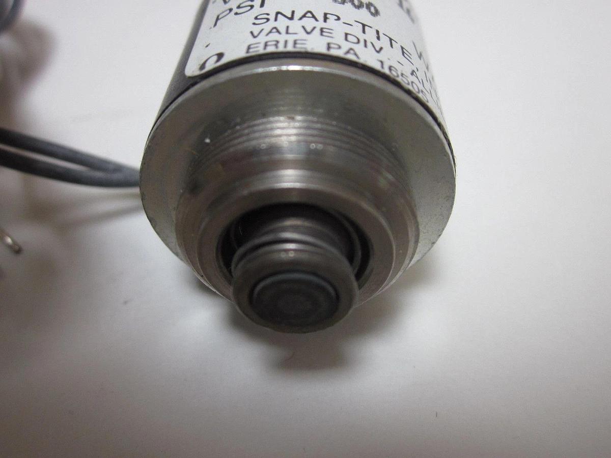 LOT of 4! SNAP-TITE 021383-TP SOLENOID VALVE, Orifice 1/16, 300 psi, 7 W