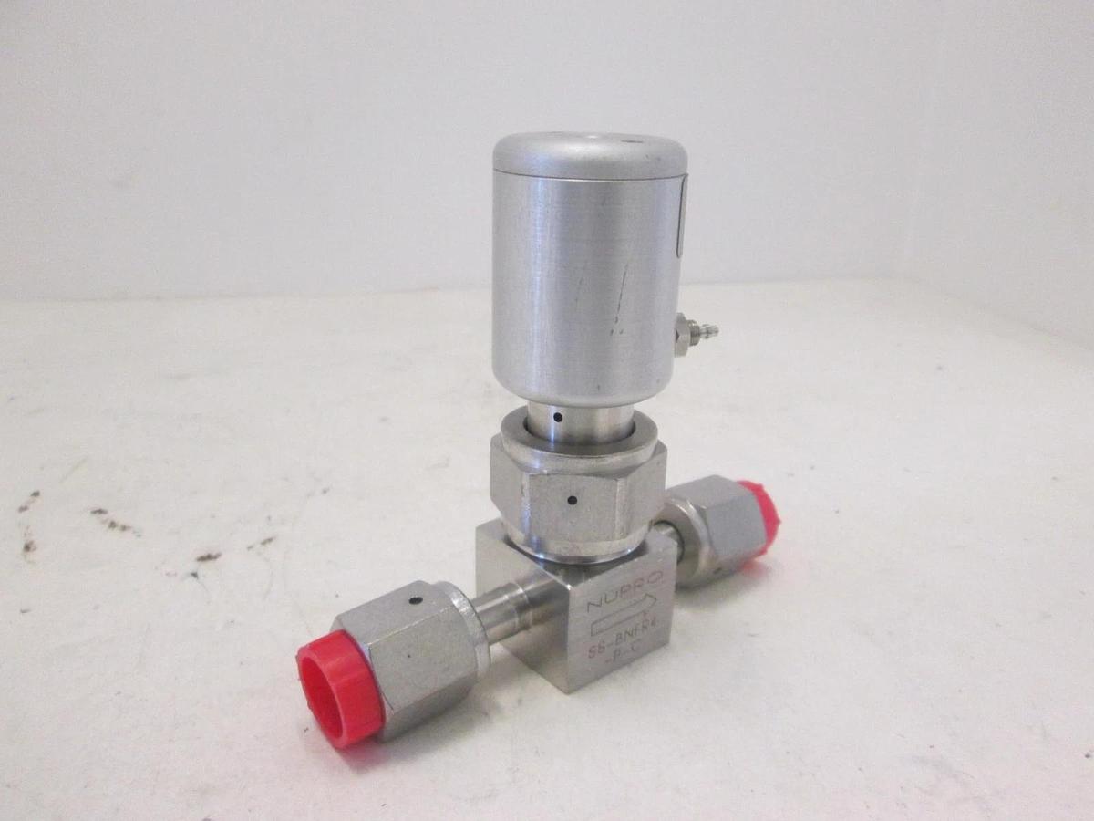 Used Nupro, High Purity Bellows Valve, SS-BNFR4-P-C, 1/4" FVCR, Used