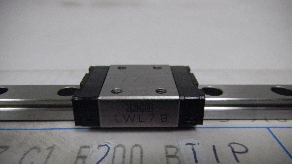 IKO, Nippon Thompson CO., LWL 7 C1 F200 BT1P, Slides, M2 X 6 (SUS) .. 20, NIB