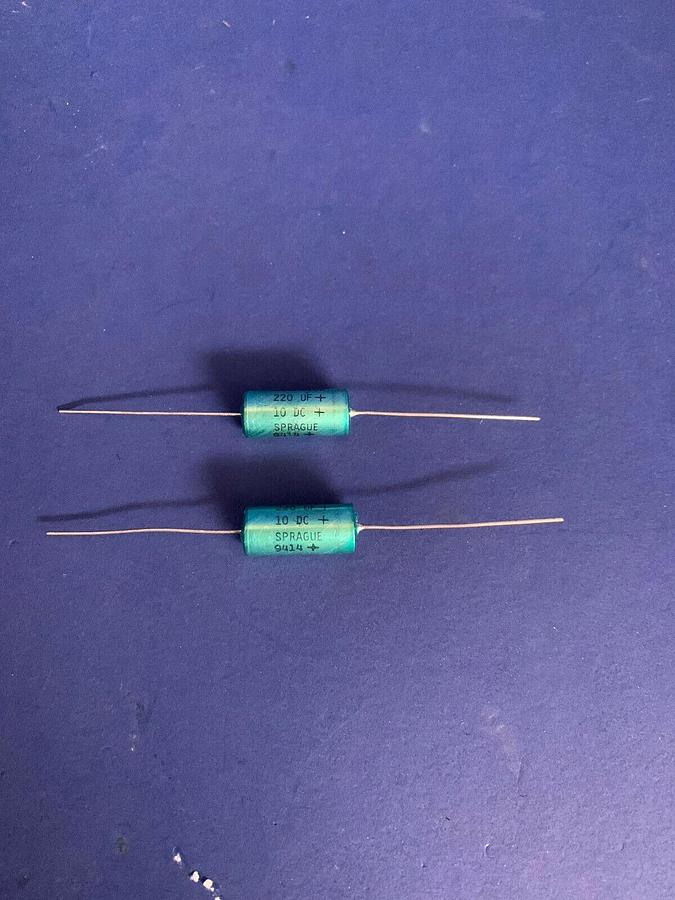 Sprague 150D227X9010S2 Tantalum Capacitor, Solid Leaded 220uf 10V Lot of 25