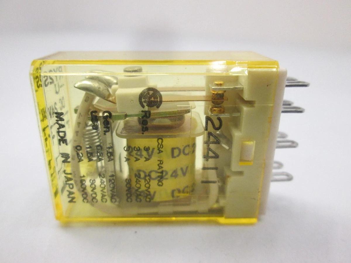 Used IDEC, RY2S-U, DC 24 V Relay, Used