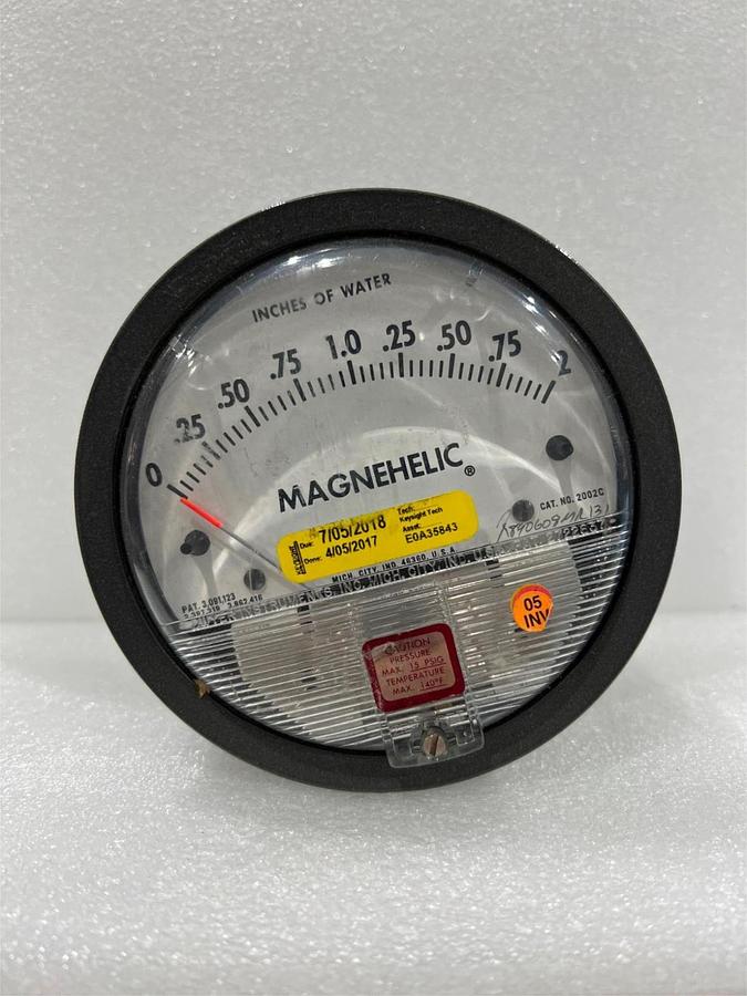 Used Dwyer, Magnehelic Pressure Gauge, 0-2”, 2002c, Used