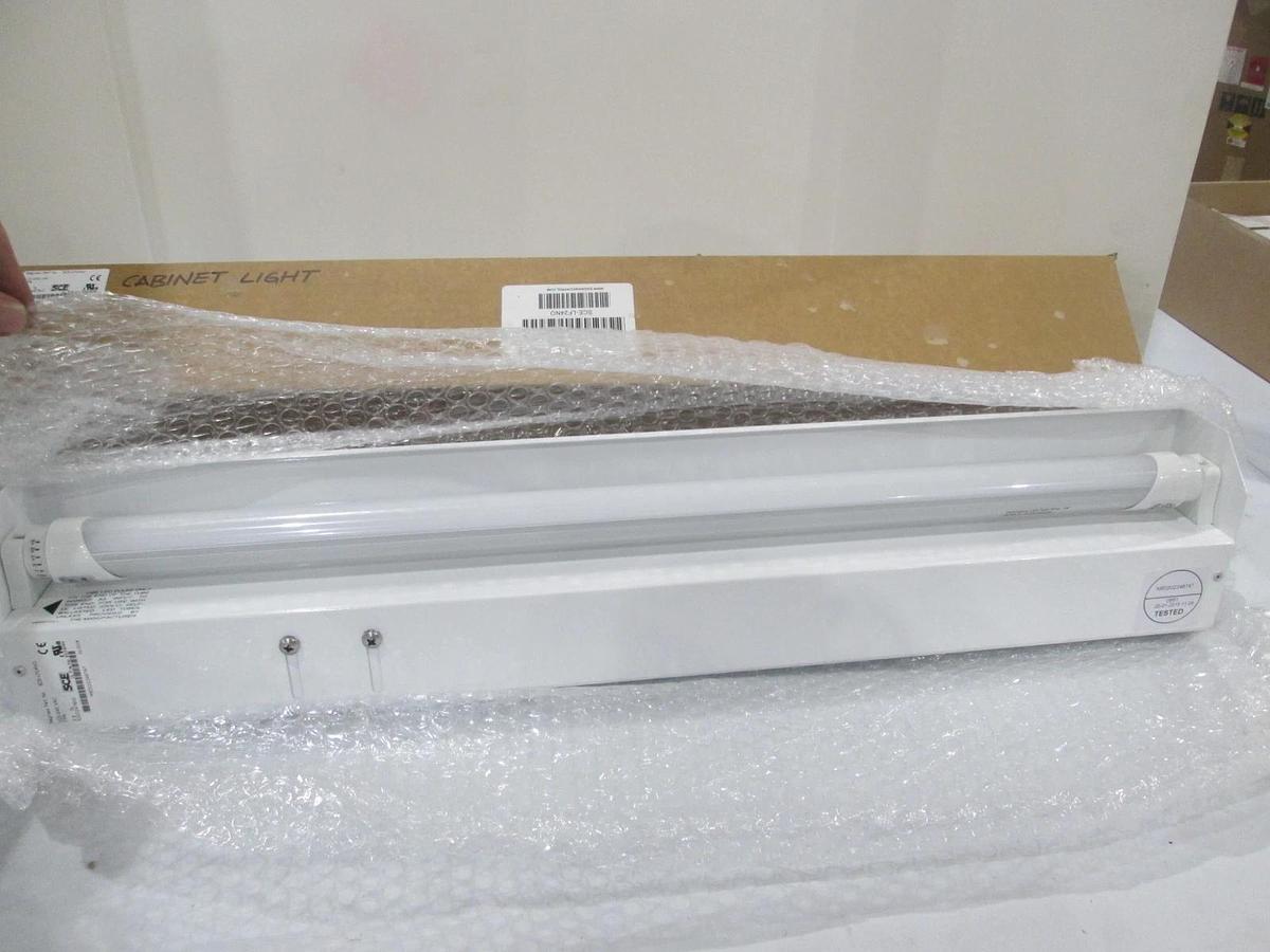 Saginaw Control, SCE-LF24NO, Cabinet Light Fixture, New