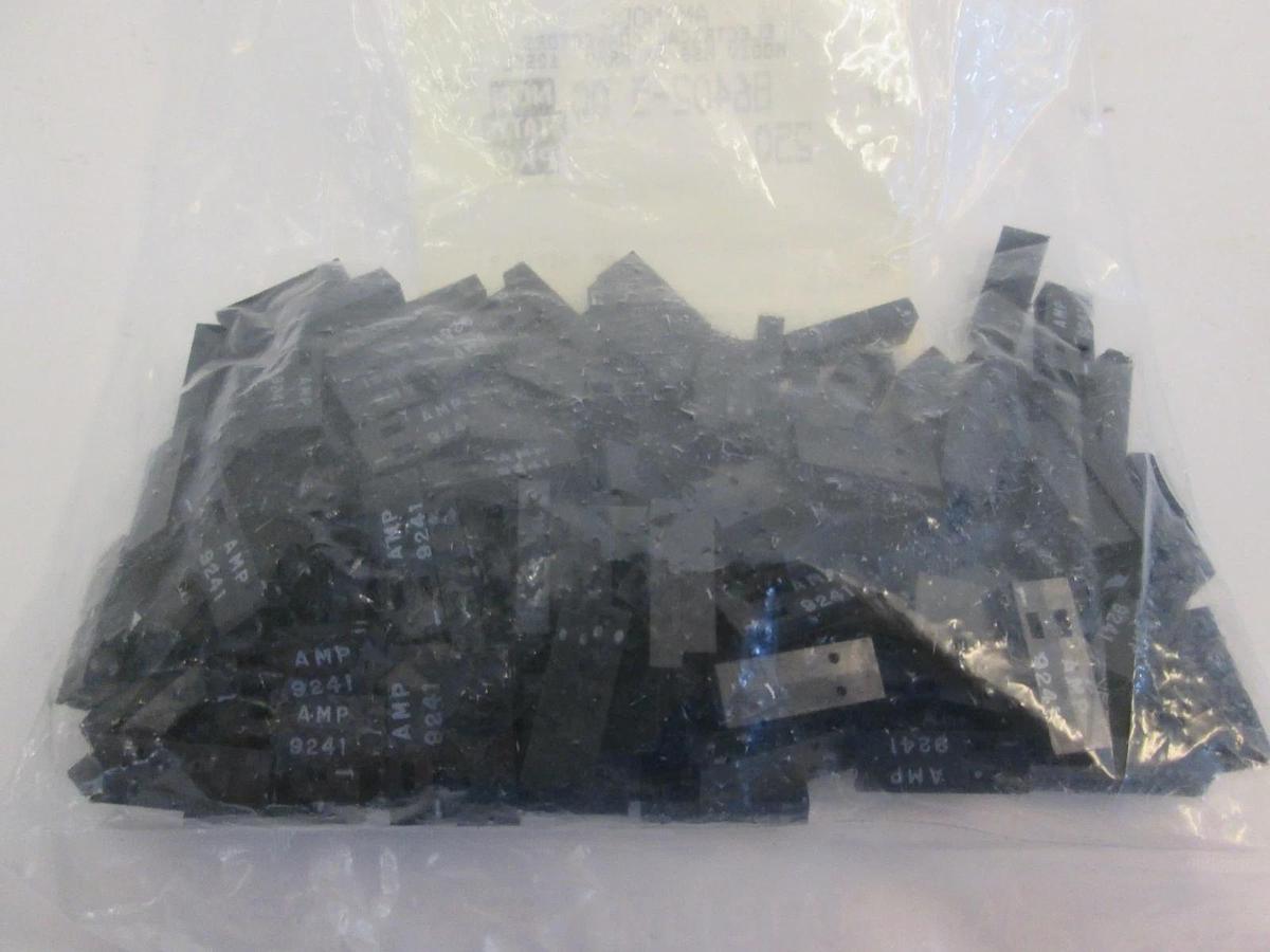 Used AMP Electrical Connectors, B6402-5-00, Lot of 250