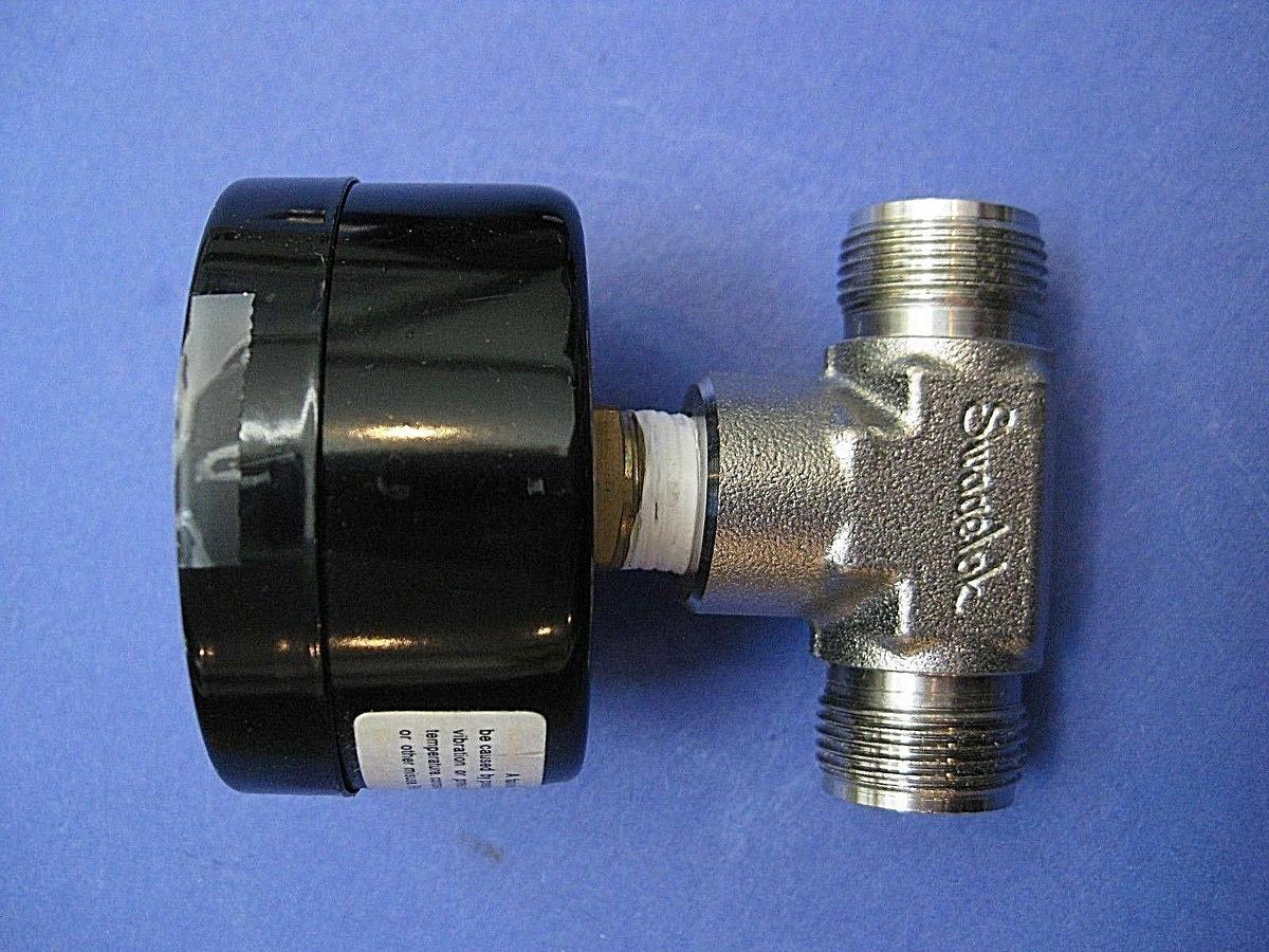 Used Winters Gauge 0-160psi / 0-1000 kPa, 2", 1/2" Swagelok TEE, Lot of 3 Used