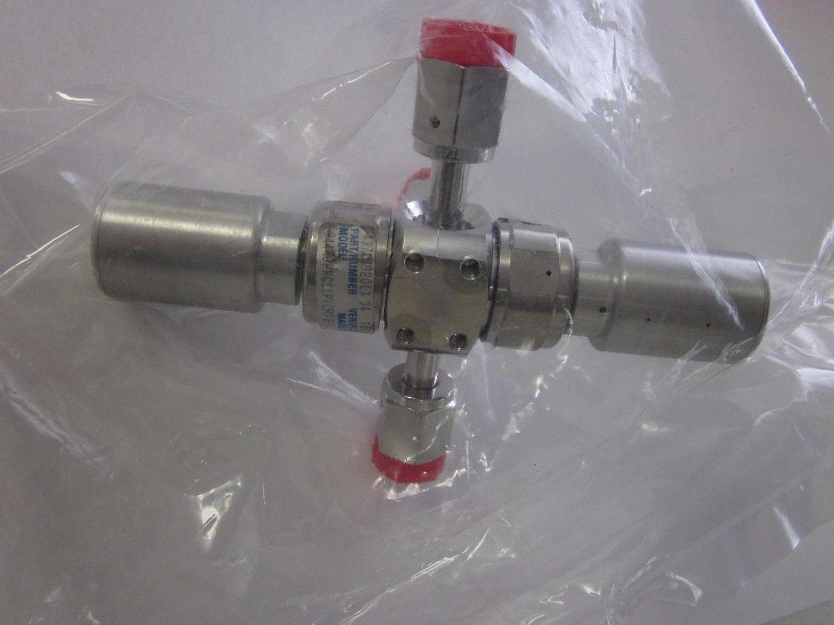 Used WJ Parker Veriflo 944AOPLPNONC4218HITEMP, Double Actuator, 3 Way Diaphragm Valve