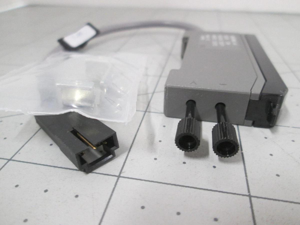 Sunx, FX-D1, 174576-001, Fiber Optic Sensor, New