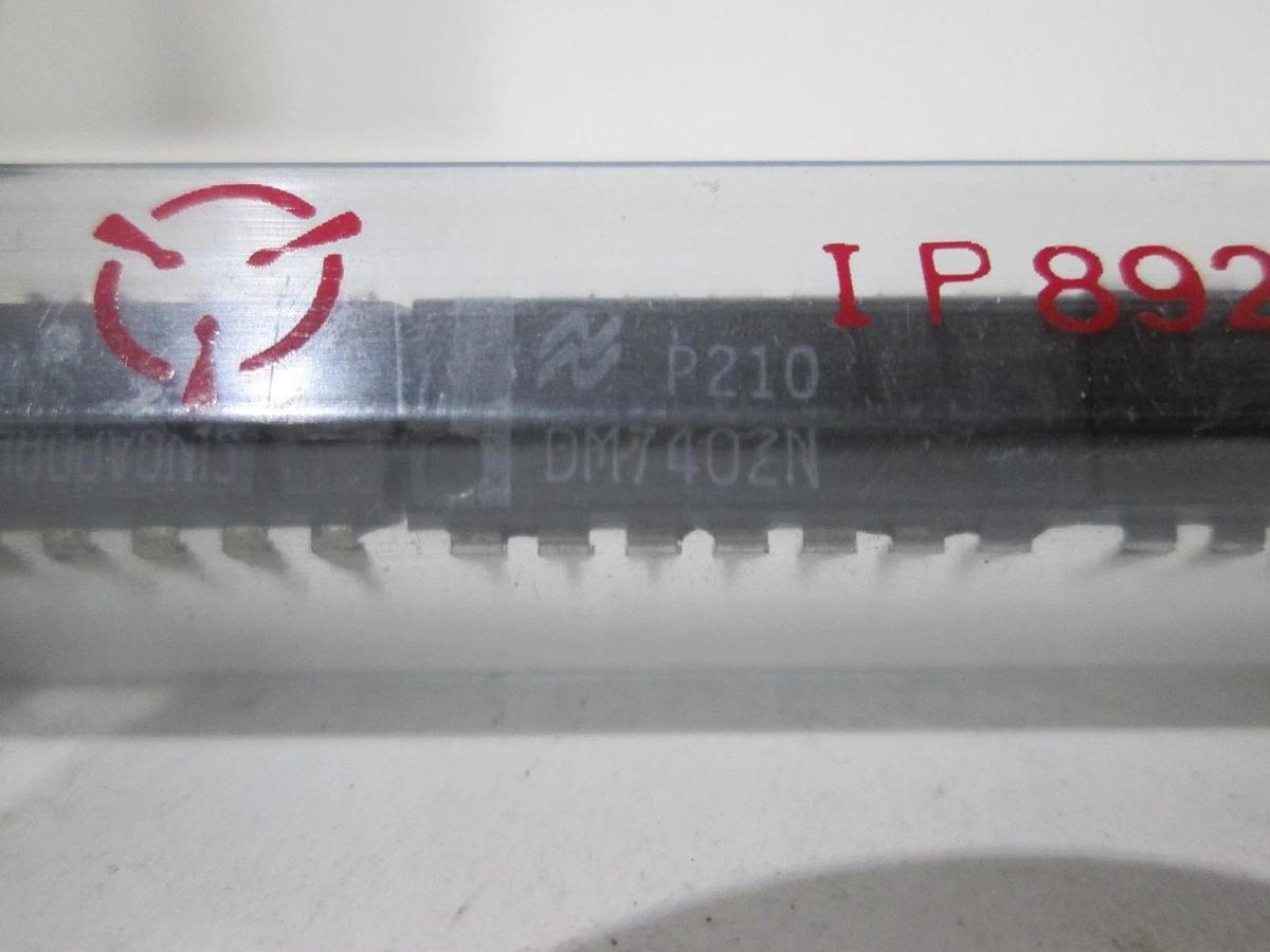 National Semiconductor, DM7402N, Integrated Circuit, New, Lot of 25