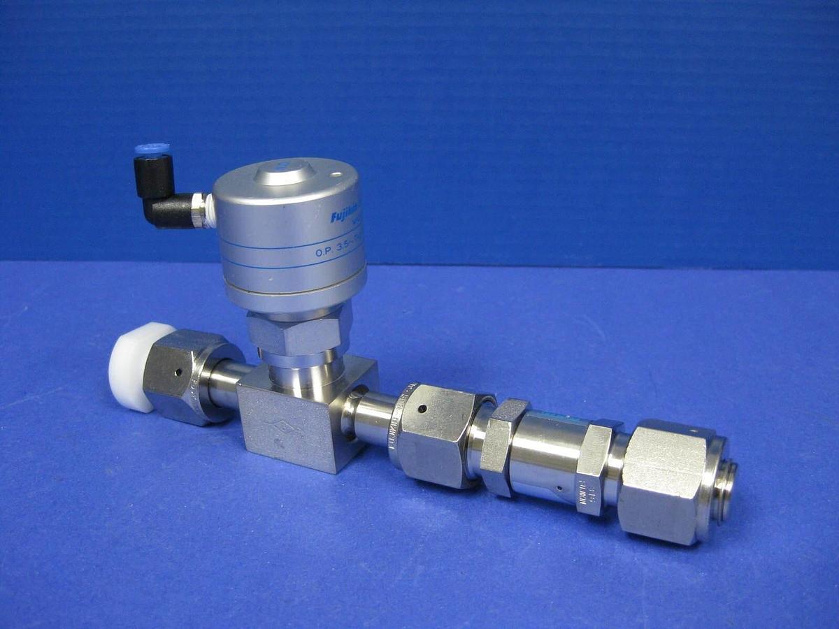 Used Fujikin NO Valve with Line Check Valve, 1/2" VCR, Used