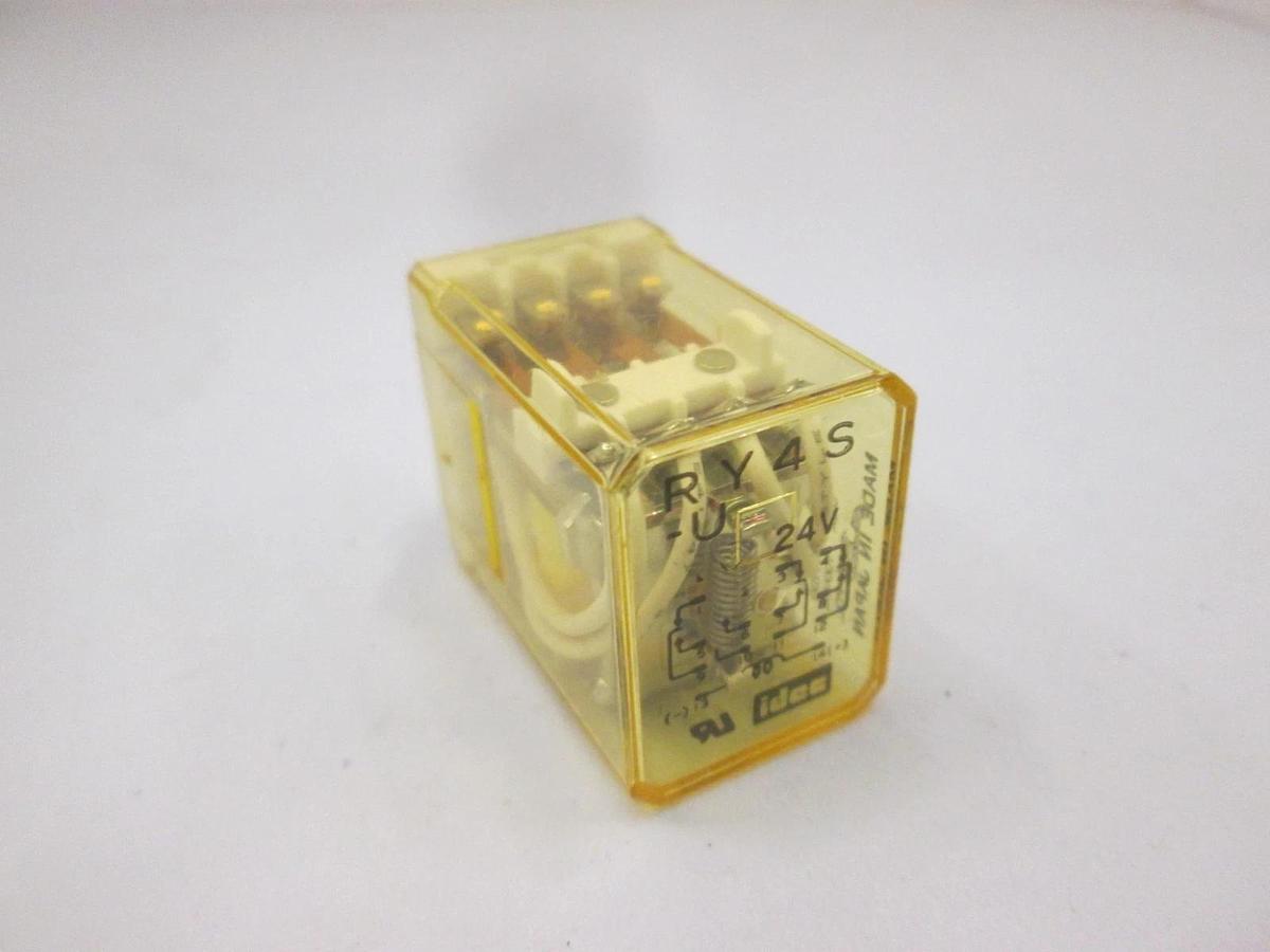 Used IDEC, RY4S-U, DC 24 V Relay, Used