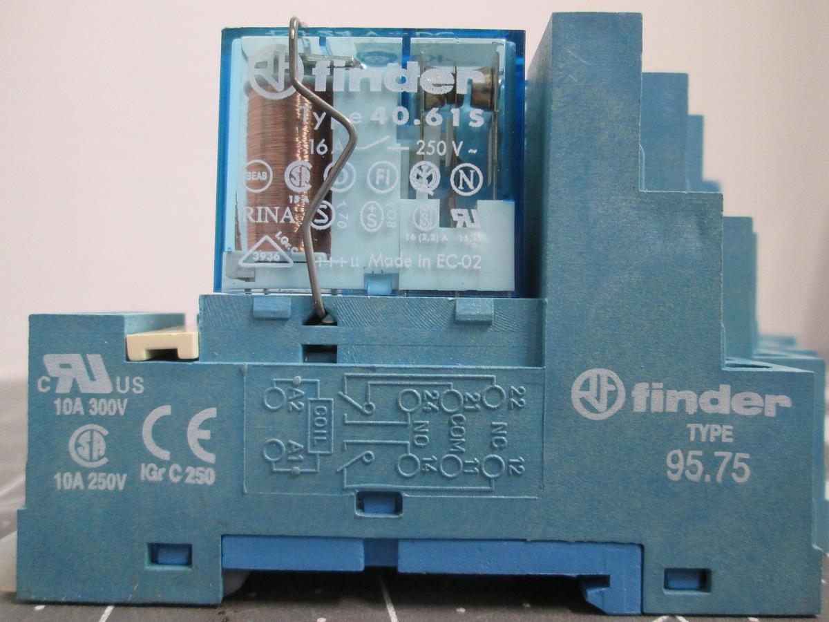 Used Finder Lot of 6 Relay 40.61S 24VDC 16A with 95.75 DIN Rail Socket Bases